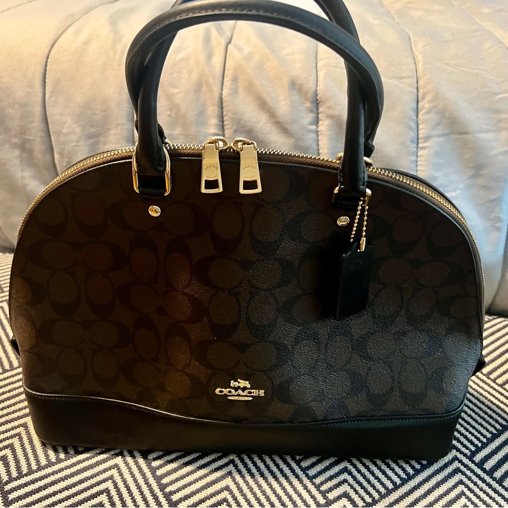 Coach Purse, Authentic, Leather, 13L x 9H x 4W